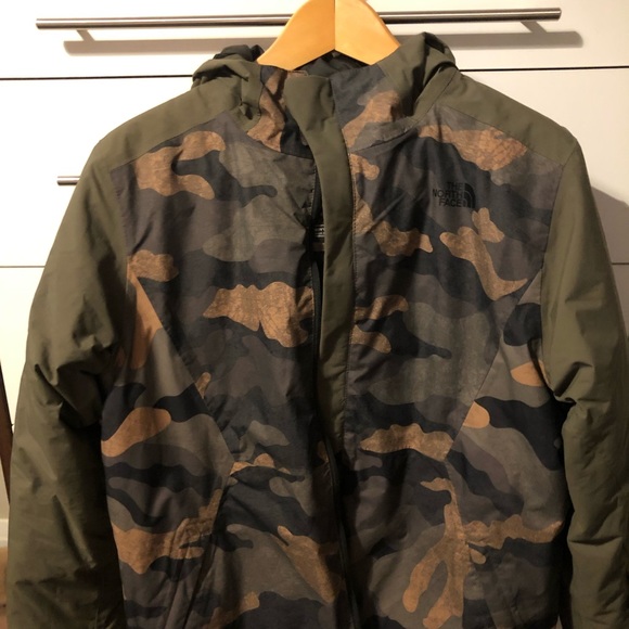 North Face Jacket and Ripzone snow pants - Picture 3 of 3